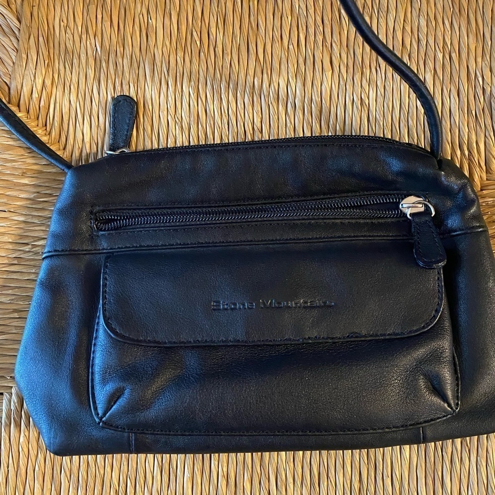 Stone Mountain Black Genuine Leather Organizer Crossbody Bag Small